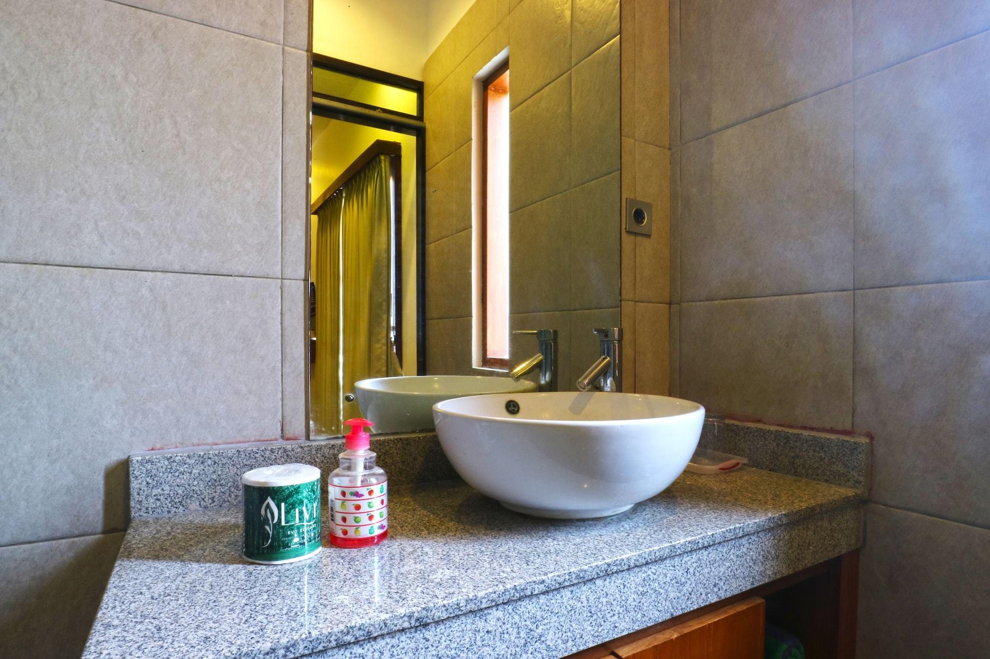 Saren Guest House Canggu المظهر الخارجي الصورة