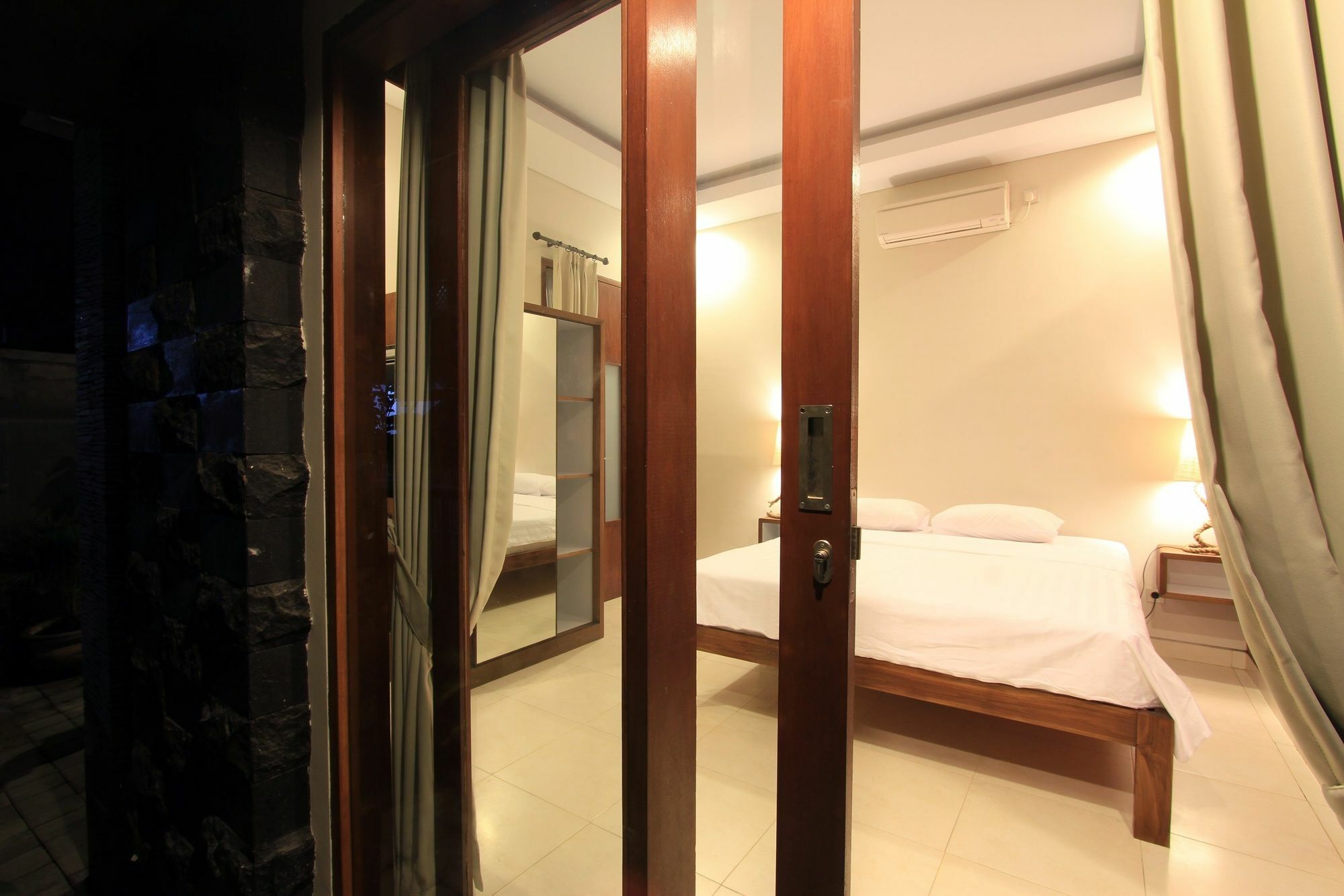 Saren Guest House Canggu المظهر الخارجي الصورة